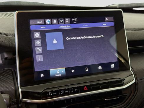 Used 2025 Jeep Compass Latitude w/ Altitude Special Edition image 16