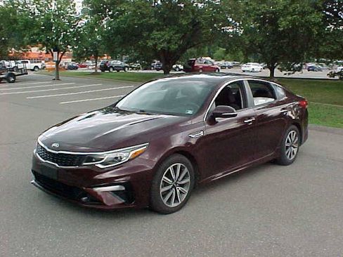 Used 2019 Kia Optima LX w/ LX 17" Wheel Package FWD image 4