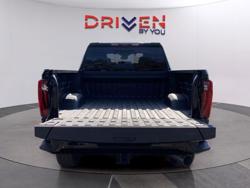 New 2026 GMC Sierra 2500 Denali w/ Denali Reserve Package image 6