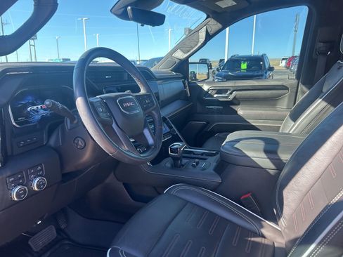 Used 2024 GMC Sierra 1500 AT4X image 17