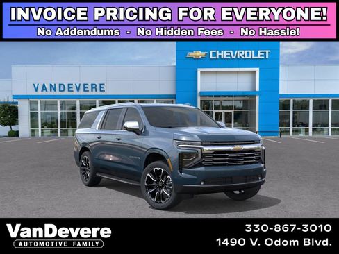 New 2026 Chevrolet Suburban Premier w/ Sun And Tow Package AWD/4WD image 1