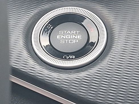 Used 2023 Jeep Grand Cherokee L Laredo image 28