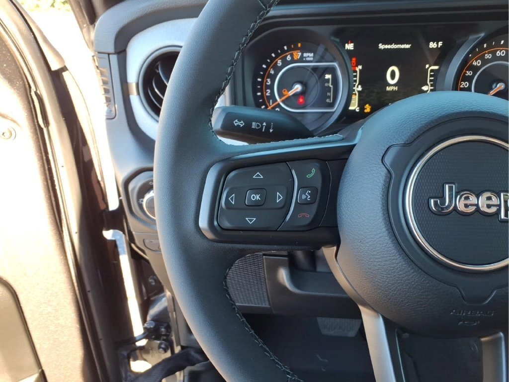 New 2027 Jeep Gladiator Sport AWD/4WD image 19
