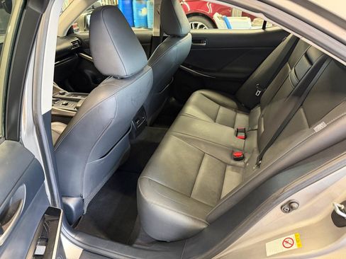 Used 2018 Lexus IS 300 AWD w/ Comfort Package image 13