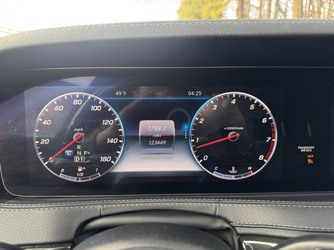 Used 2018 Mercedes-Benz S 560 Sedan image 32