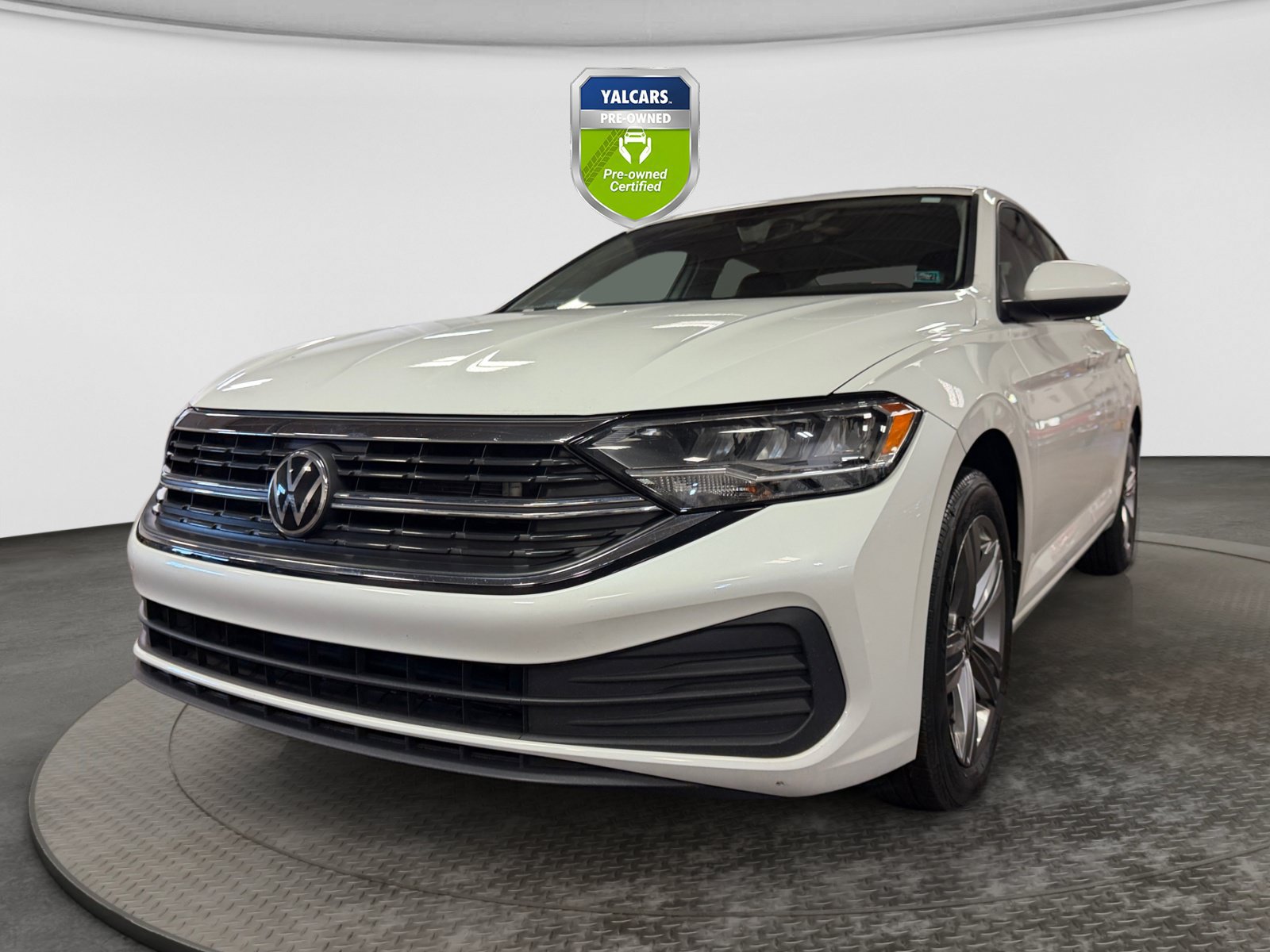 Used 2023 Volkswagen Jetta SE FWD image 9