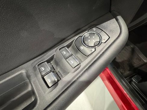 Used 2020 Ford Edge SEL w/ Cold Weather Package image 32