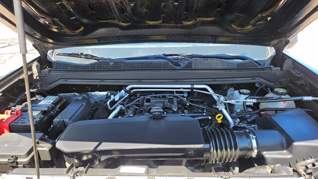 Used 2023 Chevrolet Colorado W/T RWD image 35