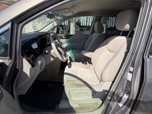 Used 2017 Nissan Quest SV FWD image 9