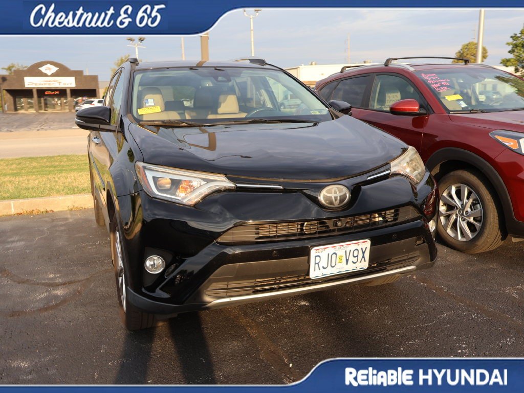 Used 2016 Toyota RAV4 Limited AWD/4WD image 4