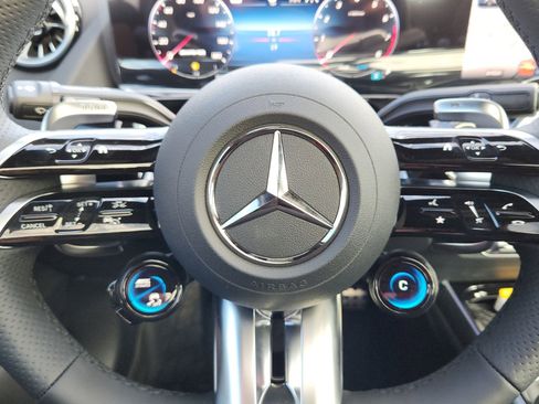 New 2025 Mercedes-Benz GLA 35 AMG 4MATIC image 21