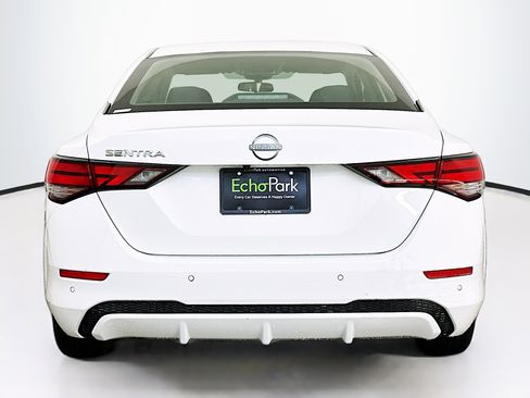 Used 2024 Nissan Sentra S image 7