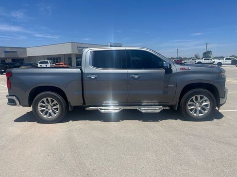 Used 2021 Chevrolet Silverado 1500 LTZ w/ Z71 Off-Road Package AWD/4WD image 6