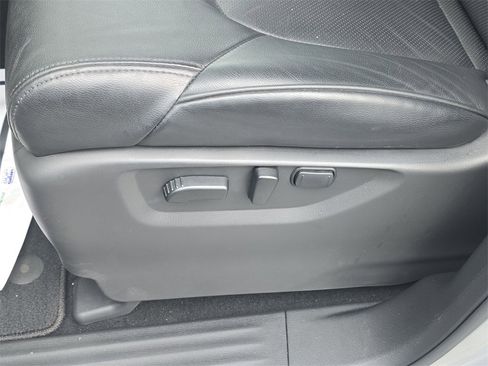 Used 2024 Nissan Armada SL w/ Cargo Package image 18