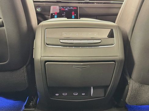 Used 2025 Cadillac Escalade V w/ LPO, Floor Liner Package AWD/4WD image 27