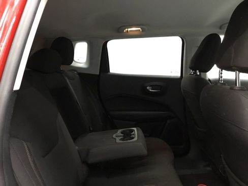 Used 2018 Jeep Compass Sport w/ Cold Weather Group AWD/4WD image 16