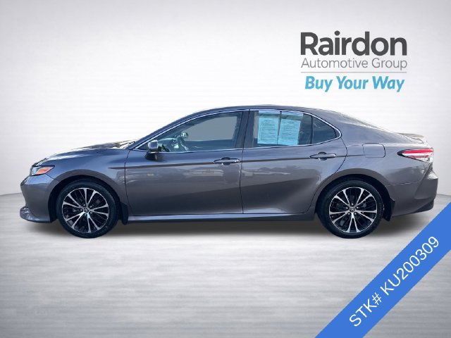 Used 2019 Toyota Camry LE FWD image 4