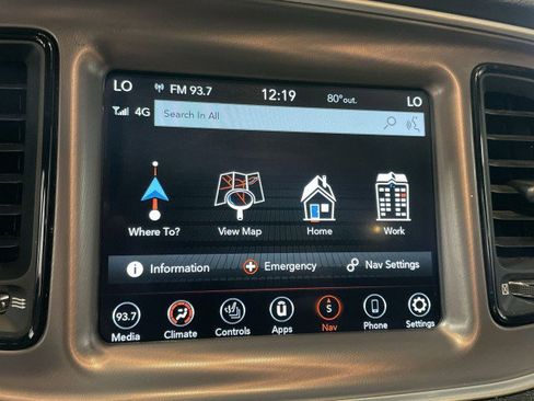 Used 2020 Dodge Challenger SXT w/ Blacktop Package image 21