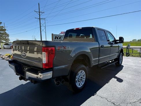 Used 2018 Ford F250 XLT w/ XLT Value Package AWD/4WD image 6