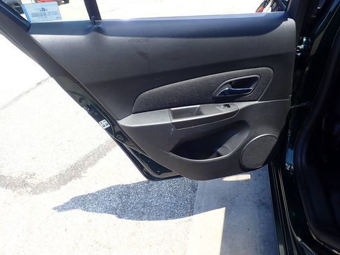Used 2015 Chevrolet Cruze LT FWD image 13