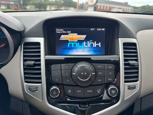 Used 2014 Chevrolet Cruze LT w/ Technology Package FWD image 13