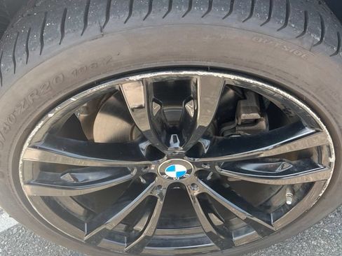 Used 2019 BMW X6 xDrive35i w/ M Sport Package AWD/4WD image 3