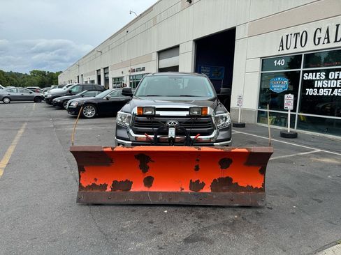 Used 2014 Toyota Tundra SR5 w/ TRD Off Road Package AWD/4WD image 4