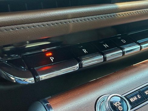 Certified 2023 Lincoln Aviator Reserve w/ Equipment Group 201A AWD/4WD image 24