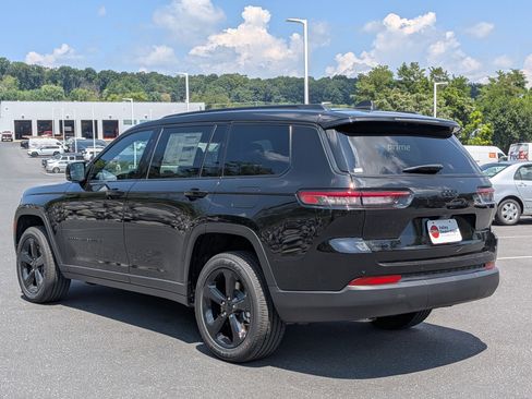 New 2025 Jeep Grand Cherokee L Altitude image 7