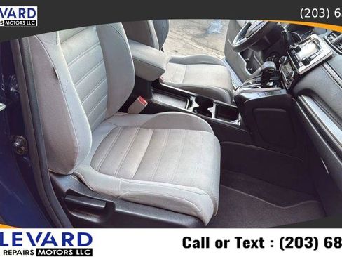 Used 2019 Honda CR-V LX image 37