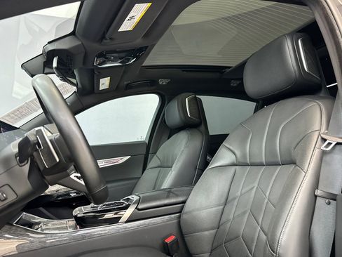 Certified 2023 BMW 760i xDrive w/ Executive Package AWD/4WD image 15