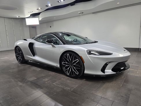 New 2027 McLaren GTS RWD image 23