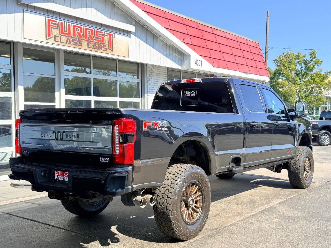 Used 2024 Ford F350 King Ranch w/ FX4 Off-Road Package AWD/4WD image 3
