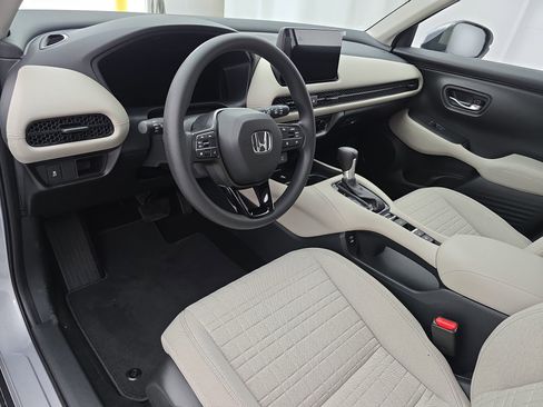 New 2026 Honda HR-V LX image 15