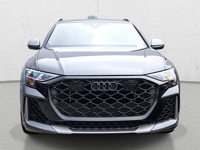 New 2025 Audi RS Q8 performance