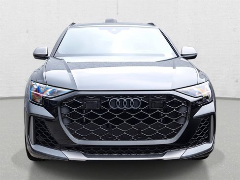 New 2025 Audi RS Q8 performance image 2