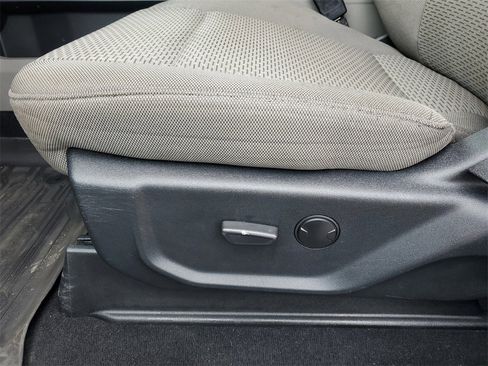 Used 2021 Ford F450 XLT w/ XLT Premium Package image 10