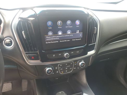 Used 2020 Chevrolet Traverse LT w/ LPO, Floor Liner Package AWD/4WD image 17