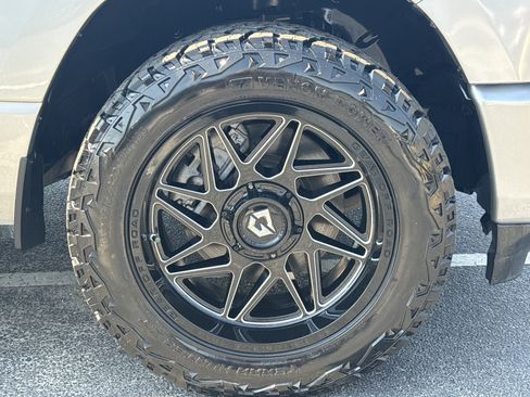 Used 2021 RAM 1500 Big Horn AWD/4WD image 12