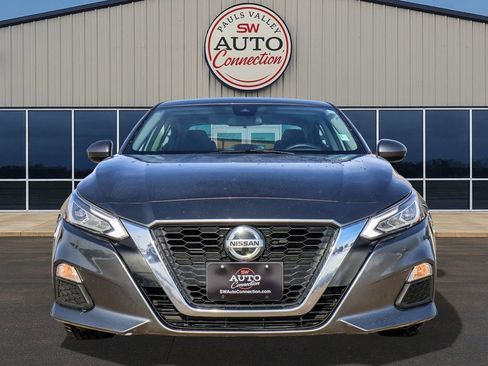 Used 2022 Nissan Altima 2.5 SV FWD image 2