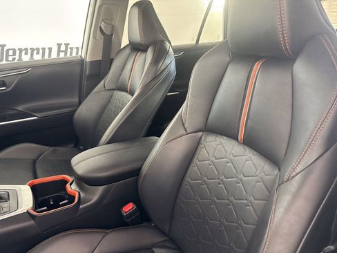 Used 2023 Toyota RAV4 Adventure image 9