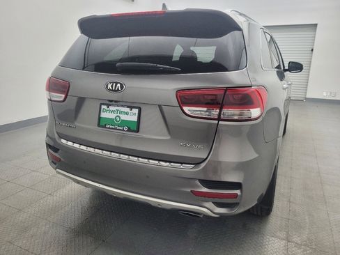 Used 2018 Kia Sorento SX image 7