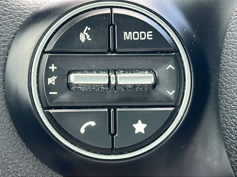 Used 2023 Kia Soul LX w/ LX Technology Package FWD image 19
