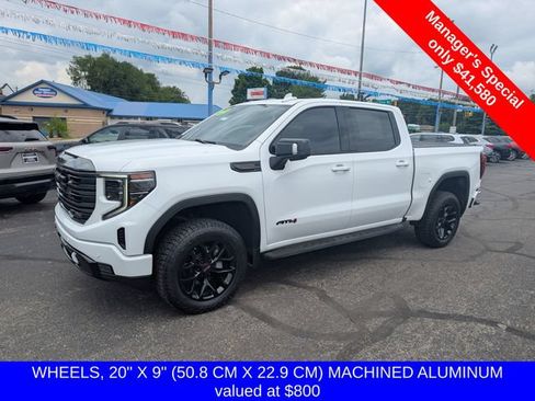 Used 2024 GMC Sierra 1500 AT4 w/ Technology Package AWD/4WD image 5