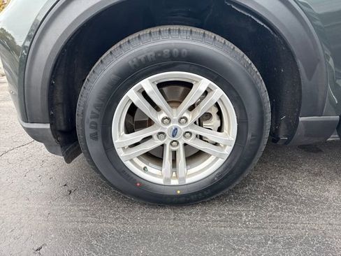 Used 2023 Ford Explorer XLT w/ Equipment Group 202A image 24