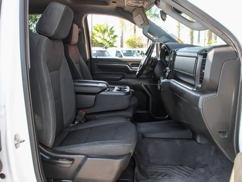 Used 2024 Chevrolet Silverado 2500 LT image 36