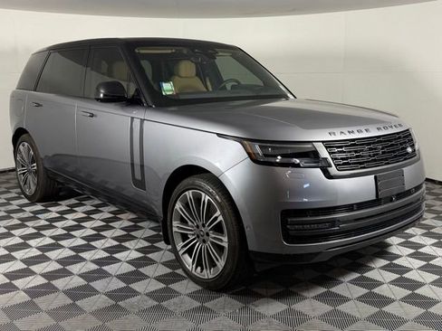 New 2025 Land Rover Range Rover Long Wheelbase SE image 10