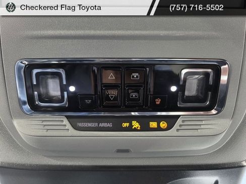 Used 2022 Lincoln Corsair AWD w/ Premium Package image 10