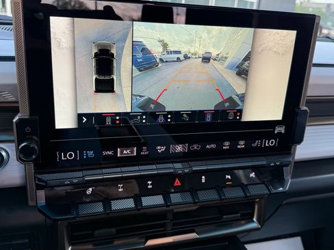 Used 2024 GMC Hummer EV 3X w/ Omega Edition AWD/4WD image 67