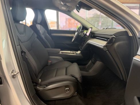 Used 2025 Volvo EX90 Ultra AWD/4WD image 23